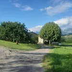 - La Maldina Nyaraló *